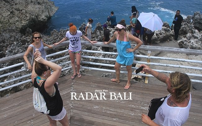 wisman-new-zealand-normal-denmark-turun-30-persen