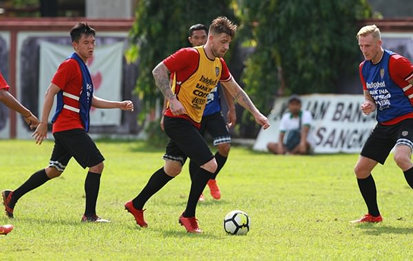 hadapi-tiga-kompetisi-bali-united-siapkan-dua-tim-kelas-i