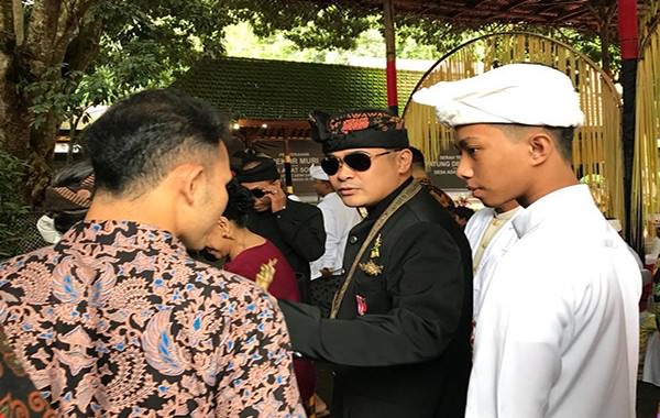 diberhentikan-jadi-anggota-dpd-ri-ini-kata-awk