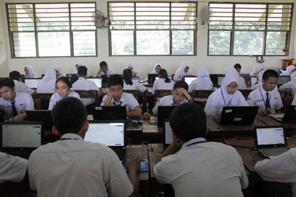 hanya-28-smp-di-kota-denpasar-gelar-unbk-komputer-jadi-kendala