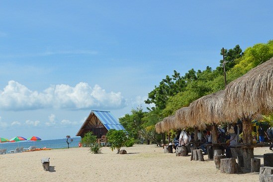 pulau-gili-labak-gili-iyang-dan-pantai-sembilan-jadi-segi-tiga-emas