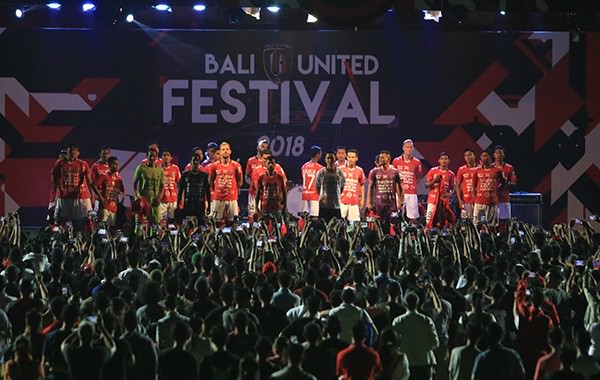 canggih-jersey-anyar-bali-united-memakai-bahan-anti-uv
