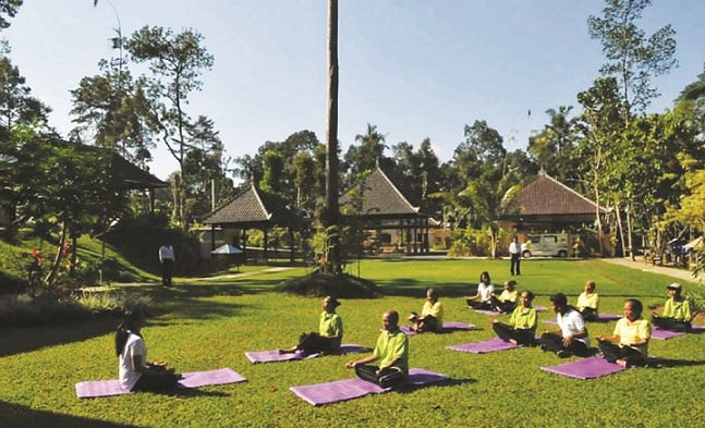 klinik-sadajiwa-bali-layani-kesehatan-lansia-sepenuh-hati