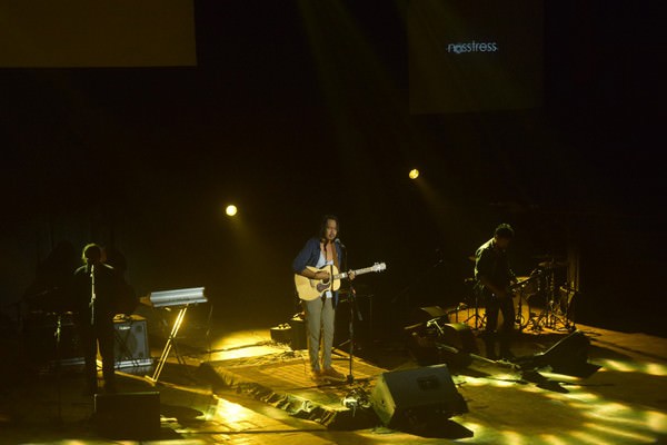 konser-ini-bukan-nosstress-memang-beda-is-the-best