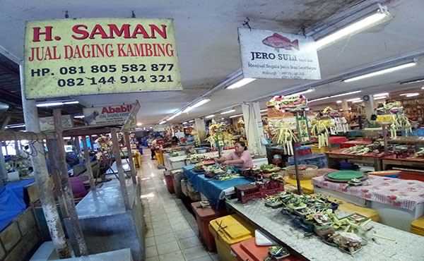 ditinggal-mudik-galungan-jalan-dan-pasar-lengang