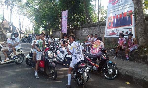 imbauan-tak-mempan-aksi-corat-coret-warnai-kelulusan-siswa-smp