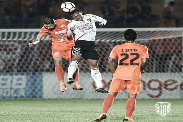 keok-bali-united-pulang-dengan-kepala-tertunduk-karena-titus-bonai