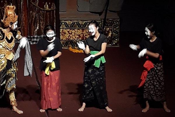 sukses-angkat-kisah-selat-bali-ke-dalam-operet-dan-pantomim