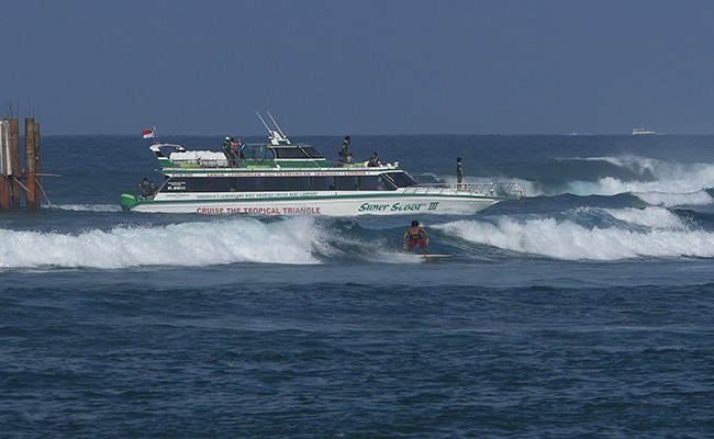 awas-ombak-capai-6-meter-bmkg-dipicu-dinamika-di-barat-australia