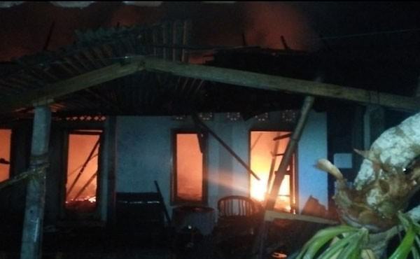 gudang-batik-ludes-terbakar-indikasi-awal-karena-ini
