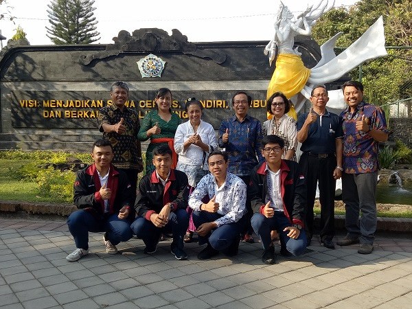 membanggakan-empat-siswa-trisma-ke-jepang