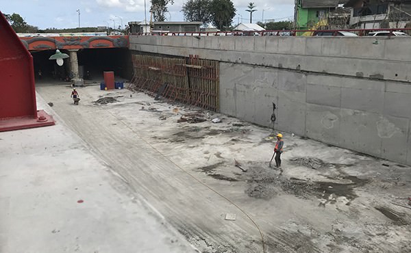 picu-kemacetan-panjang-warga-minta-underpass-tidak-molor