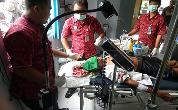 tergeletak-di-jalan-petani-selemadeg-barat-jadi-korban-tabrak-lari