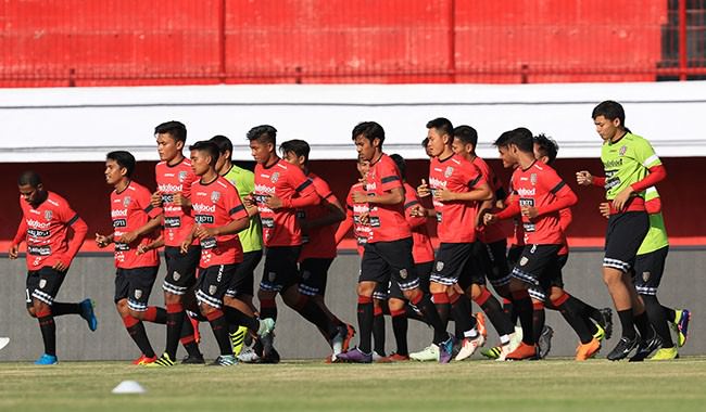 catat-libur-pelatih-wajibkan-skuad-bali-united-lari-10-km-tiap-hari