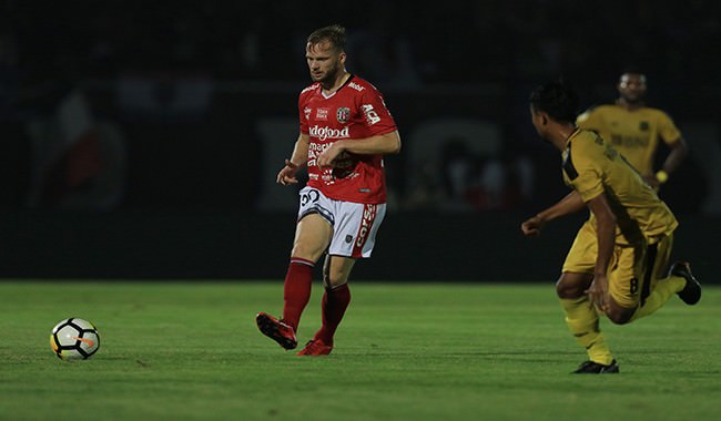 melvin-sukses-jawab-keraguan-coach-widodo-semringah