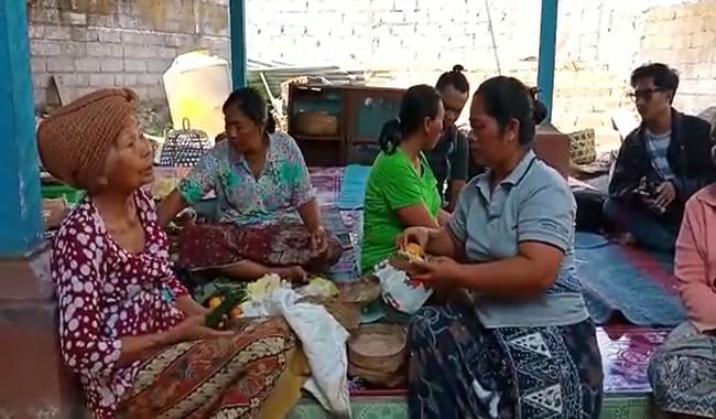 mimih-sebelum-bunuh-ibu-tiri-astawa-sempat-minta-uang-rp-30-juta