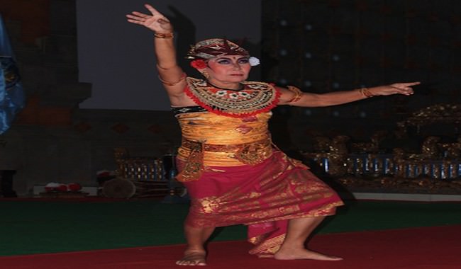 tari-cendrawasih-bakal-direkonstruksi-ternyata-ini-alasannya