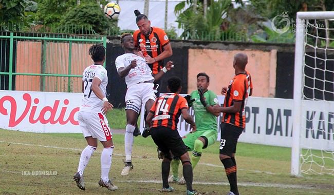 ternyata-formasi-ampuh-ini-yang-bikin-perseru-takluk-dari-bali-united