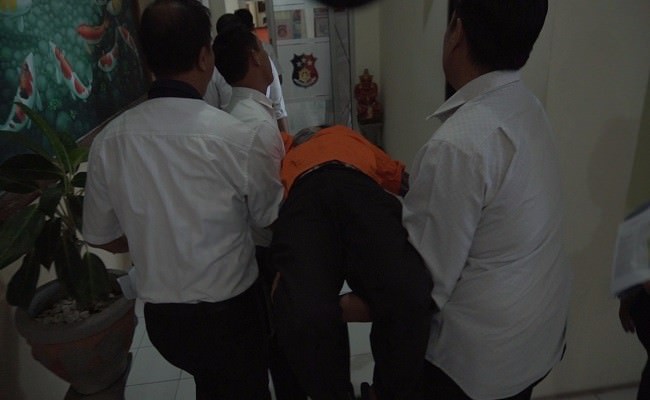 terjerat-korupsi-ratusan-juta-eks-karyawan-bpr-buleleng-45-semaput