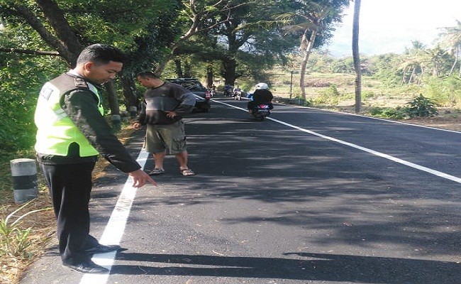 tragispulang-lembur-perbekel-banjarasem-tewas-tabrak-motor-anak-buah