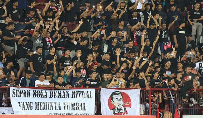arema-fc-dan-persib-disanksi-pssi-suporter-batal-away-bilang