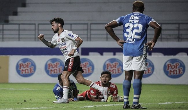 main-spartan-bali-united-sukses-tahan-imbang-persib-bandung-1-1