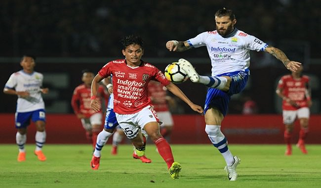 persib-bakal-tampil-spartan-andhika-minta-skuad-bali-united-waspada