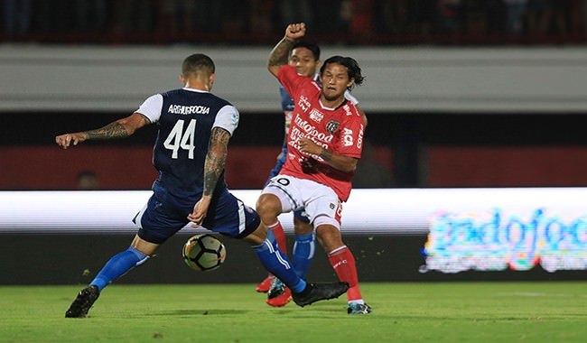 tim-inti-banyak-absen-arema-fc-siapkan-segala-cara-bekap-bali-united