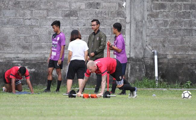 cedera-otot-betis-eks-dundee-united-terpaksa-menepi-bilang-begini
