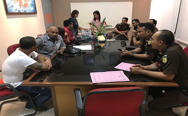 ditahan-anggota-dprd-klungkung-titip-uang-pengganti-jaksa-bilang