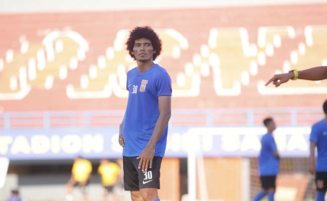 resmi-ikat-kontrak-fellaini-indonesia-tersanjung-gabung-bali-united