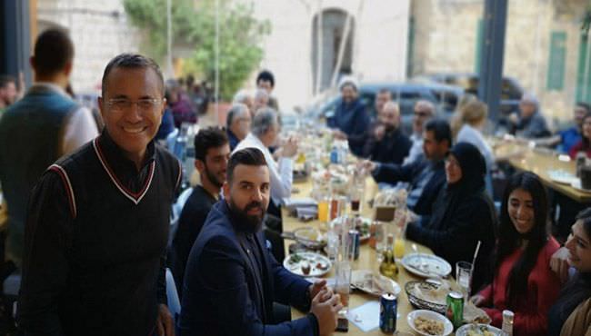 tidak-makan-anthony-bourdain