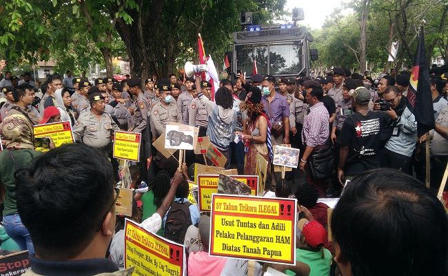 usai-dihadang-ormas-aksi-mahasiswa-tuntut-papua-merdeka-berlanjut