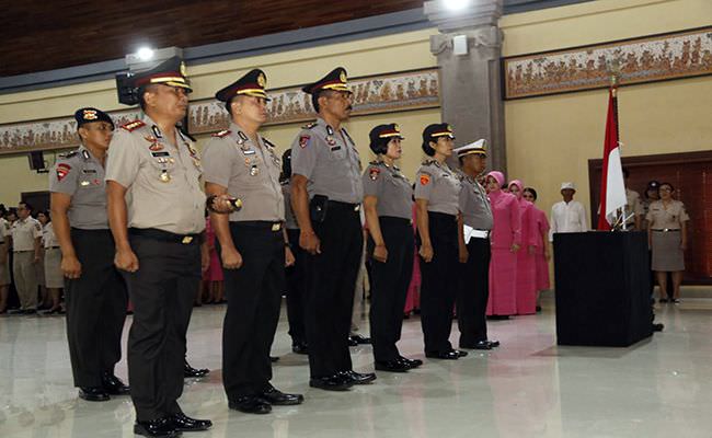 988-personel-polda-bali-naik-pangkat-kapolresta-resmi-jadi-kombes