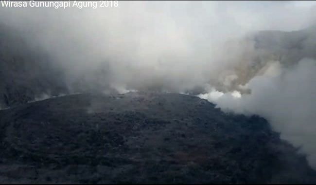 naik-puncak-gunung-agung-usai-erupsi-pvmbg-itu-tindakan-berbahaya