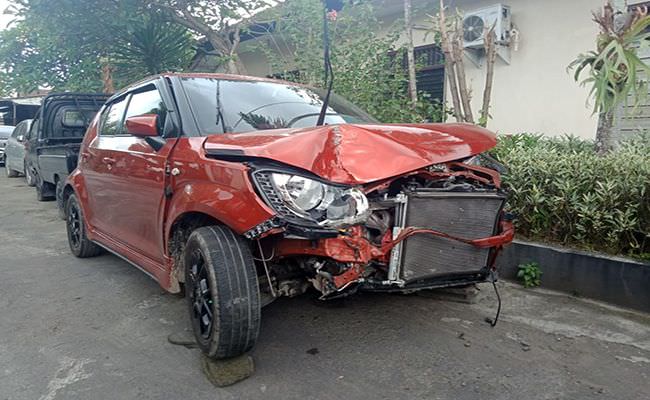 ngeri-hindari-galian-pdam-mobil-dan-motor-adu-jangrik-di-sukawati