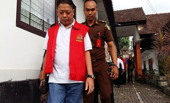 resmi-terdakwa-dprd-klungkung-proses-pemberhentian-gita-gunawan