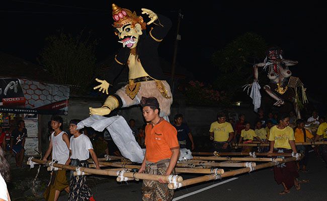 cegah-pemabuk-di-pawai-ogoh-ogoh-di-buleleng-wajib-ada-koordinator