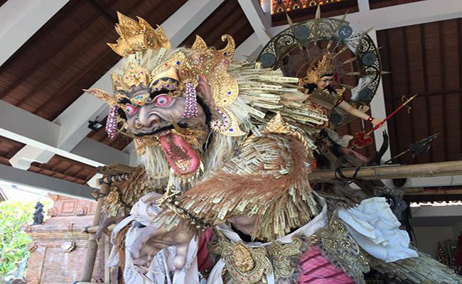 keren-berbahan-organik-daun-lontar-bisa-digerakkan-pakai-ponsel