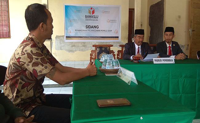 melanggar-aturan-kampanye-pemilu-2019-dua-caleg-golkar-diadili