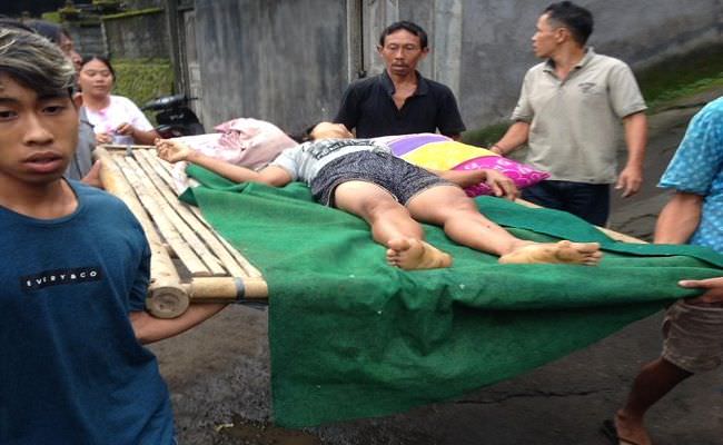 gerimis-nekat-sadap-tuak-seorang-ibu-jatuh-sekarat-di-depan-anak