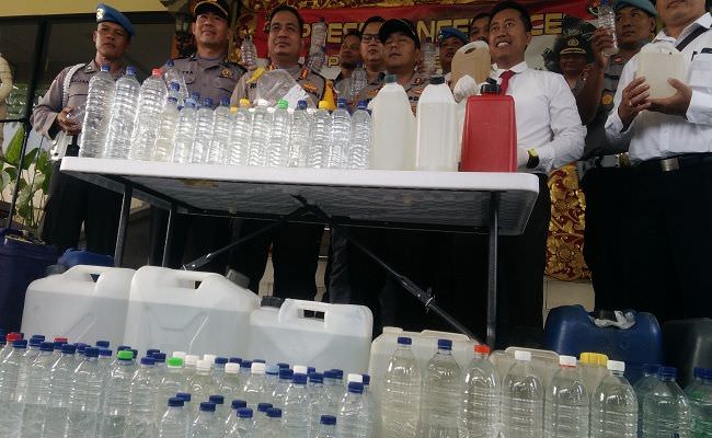 rawan-gesekan-saat-parade-ogoh-ogoh-polresta-sita-ratusan-liter-arak