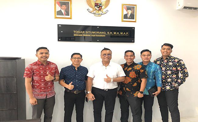togar-situmorang-hukum-tak-bisa-diintervensi