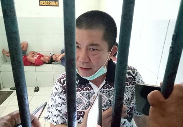 willy-biasa-jamu-artis-ngetop-ada-yang-didatangi-istri-saat-dugem