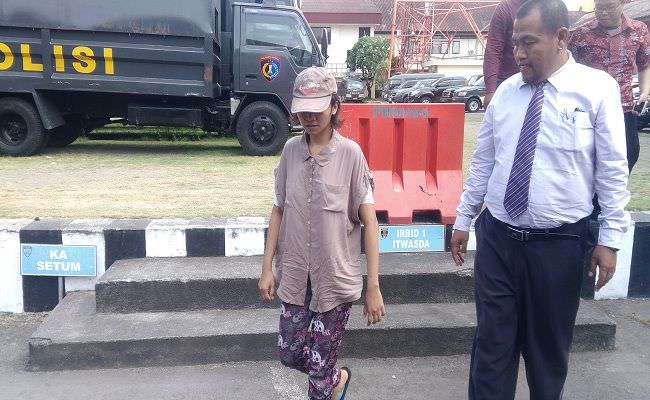 berhasil-kabur-setelah-nekat-loncat-pagar-saat-majikannya-tertidur