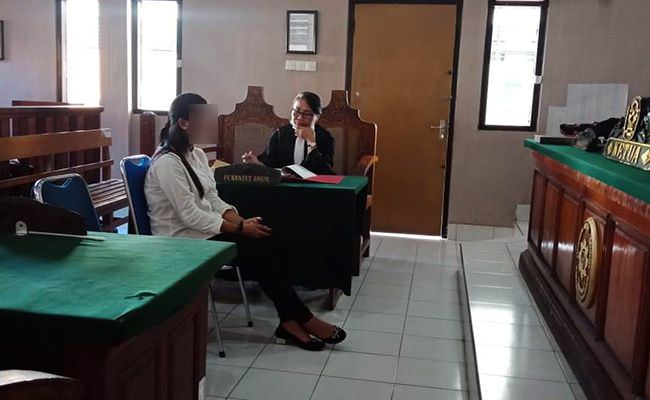 gasak-tas-dan-cincin-pasangan-usai-puas-main-kuda-lumping