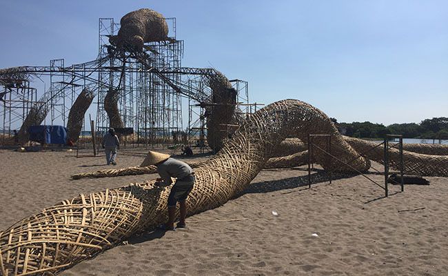 gurita-raksasa-siap-ramaikan-berawa-beach-arts-festival