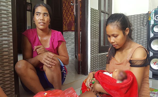 tolong-bayi-tanpa-tempurung-kepala-menanti-uluran-tangan