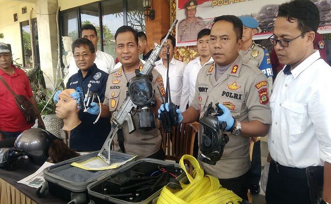 fix-polisi-pastikan-senjata-ss1-milik-anggota-brimob-polda-bali