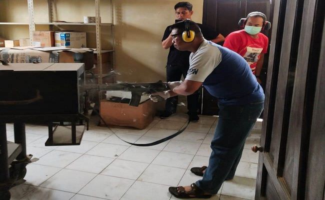 mobil-ngendon-sejak-tiga-bulan-uji-balistik-pastikan-ss1-milik-brimob